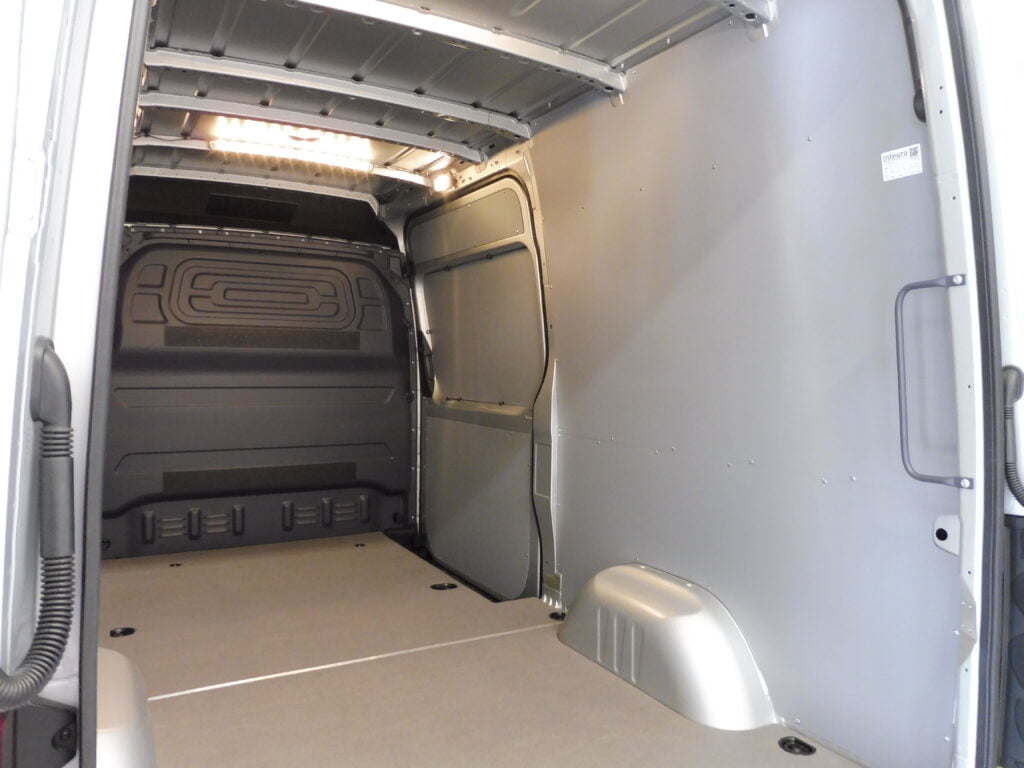 Laadruimte betimmering van wanden en vloeren